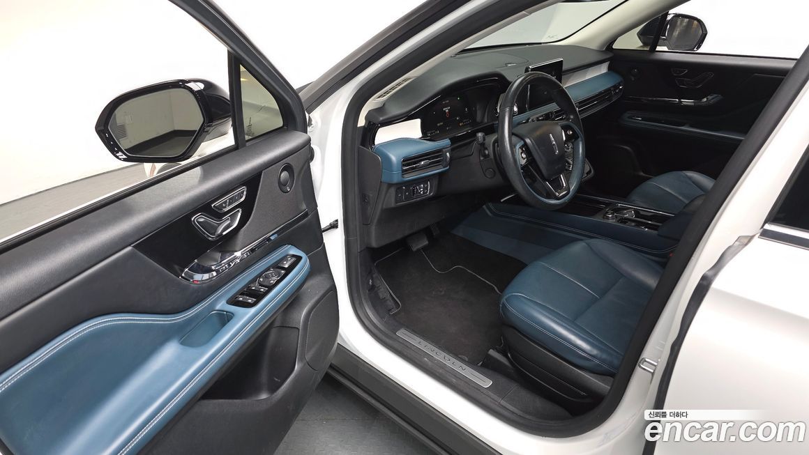 Lincoln Corsair 2021