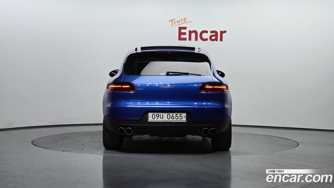 Porsche Macan 2015