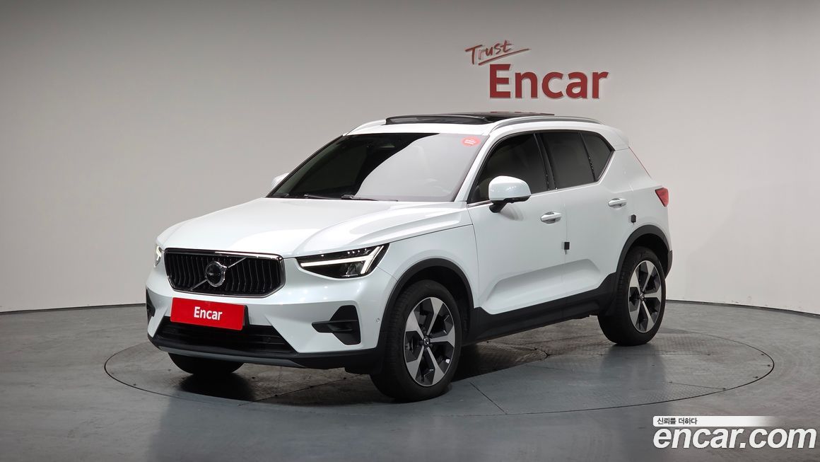 Volvo XC40 2023