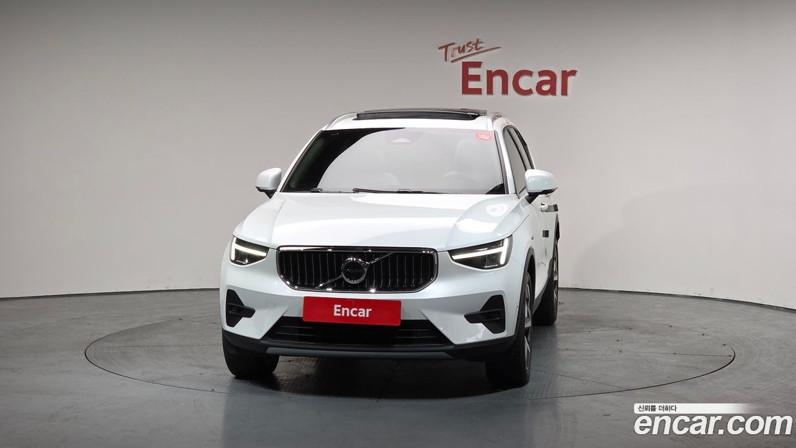 Volvo XC40 2023