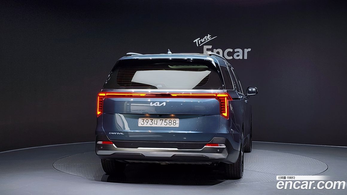 Kia Canival 2024