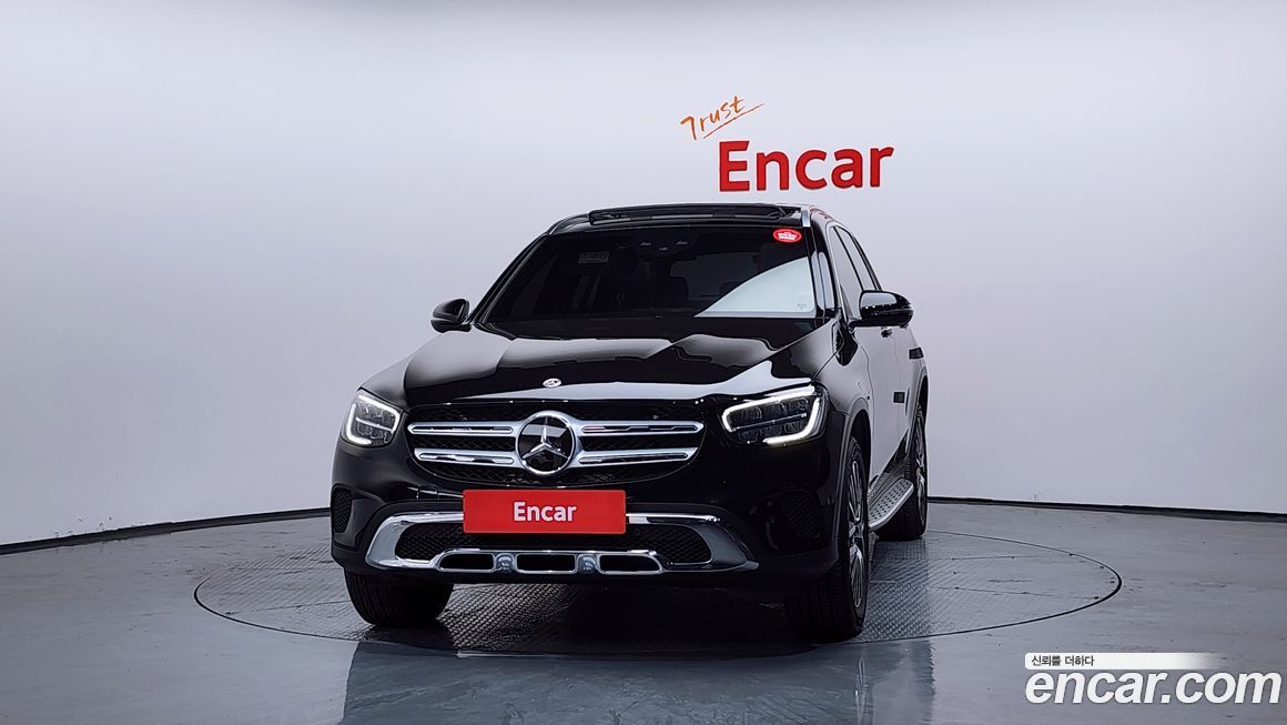 Mercedes-Benz GLC-Class 2021