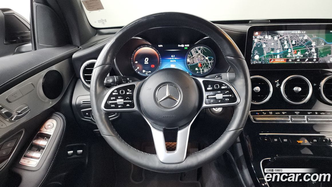 Mercedes-Benz GLC-Class 2021