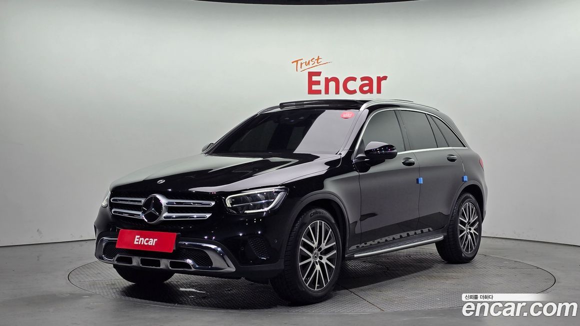 Mercedes-Benz GLC-Class 2021