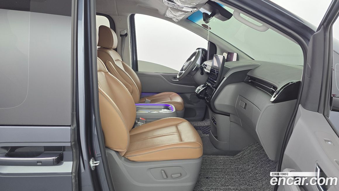 Hyundai Staria 2023