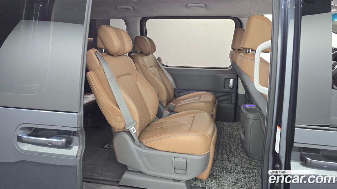 Hyundai Staria 2023