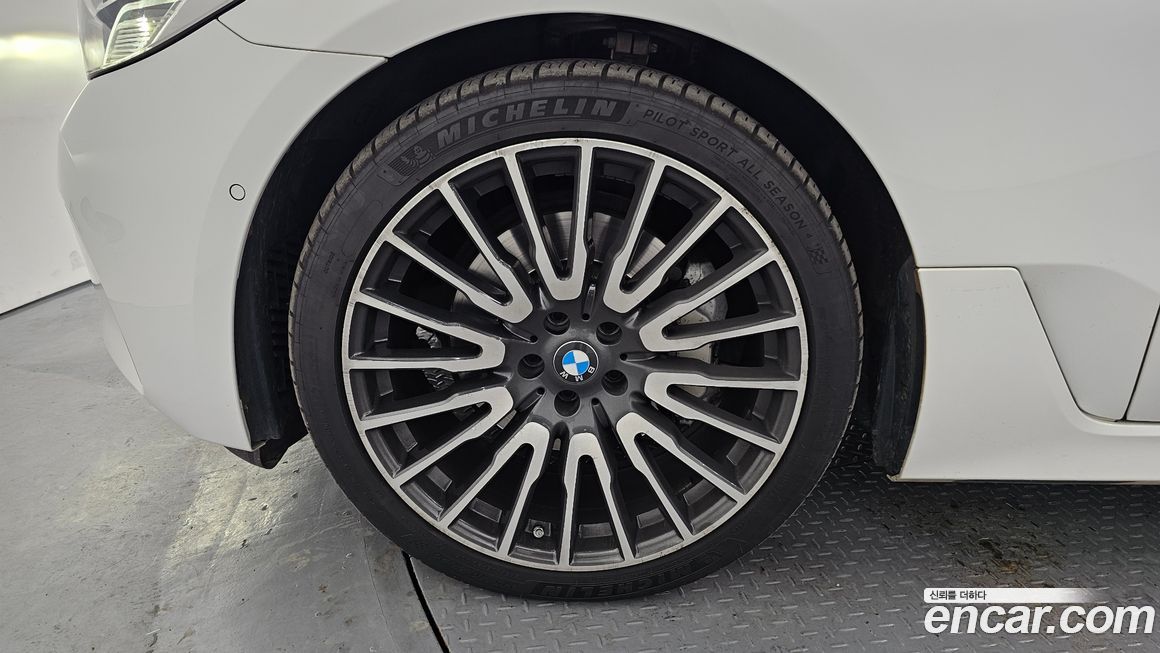 BMW Gran Turismo 2022