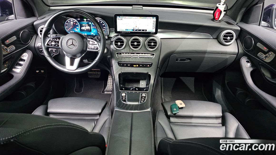 Mercedes-Benz GLC-Class 2023