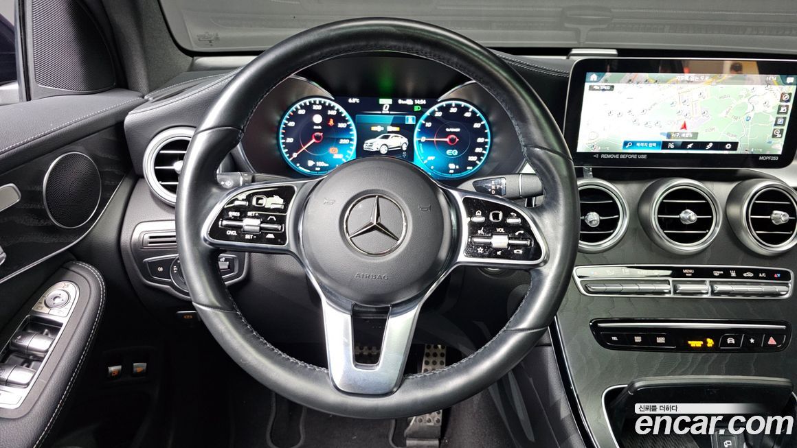 Mercedes-Benz GLC-Class 2023