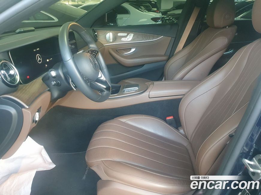 Mercedes-Benz E-Class 2022