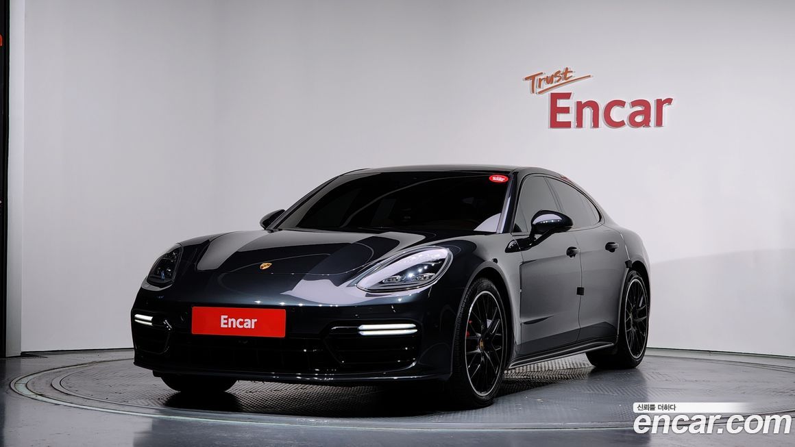 Porsche Panamera 2019