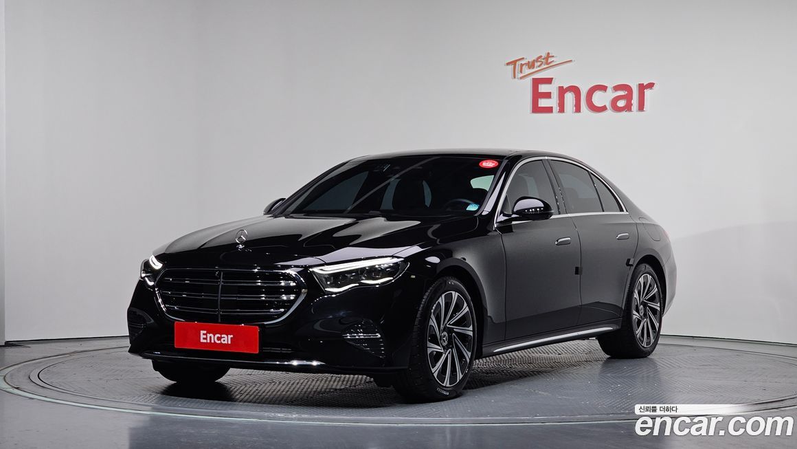 Mercedes-Benz E-Class 2025