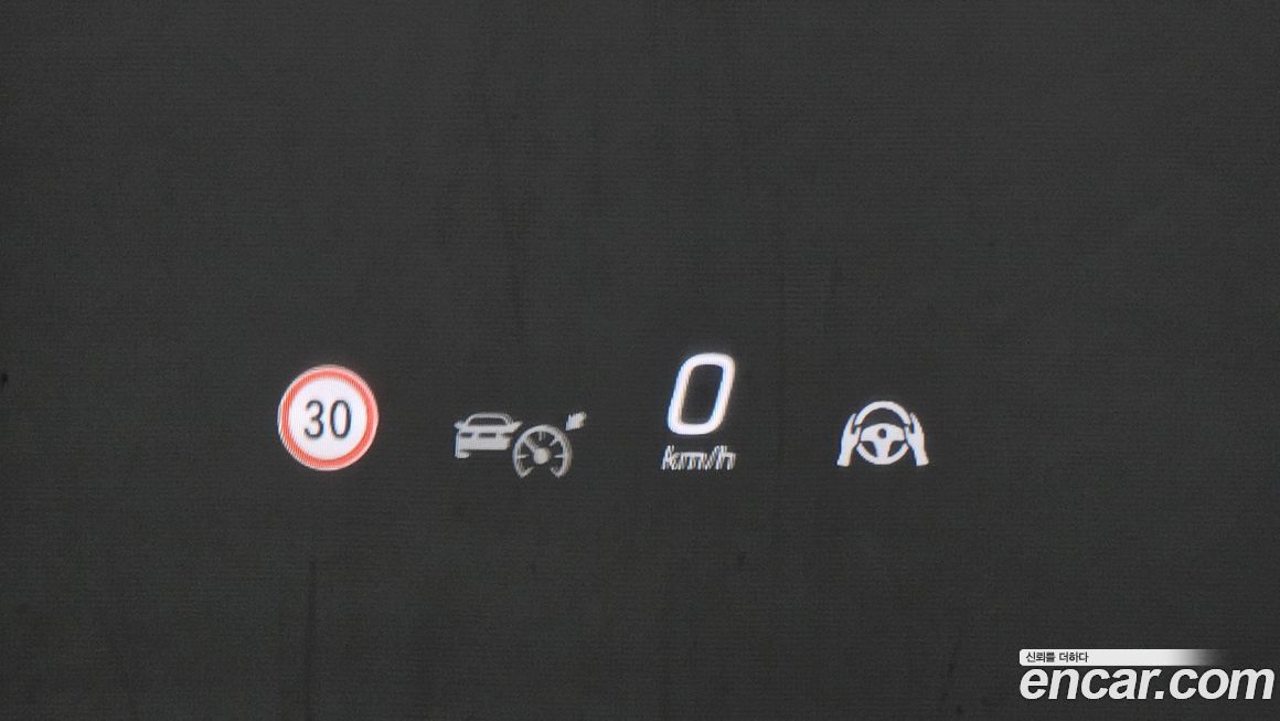 Mercedes-Benz E-Class 2025