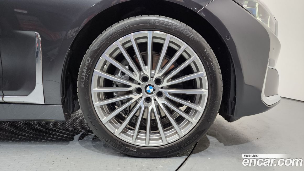 BMW 7-Series 2022