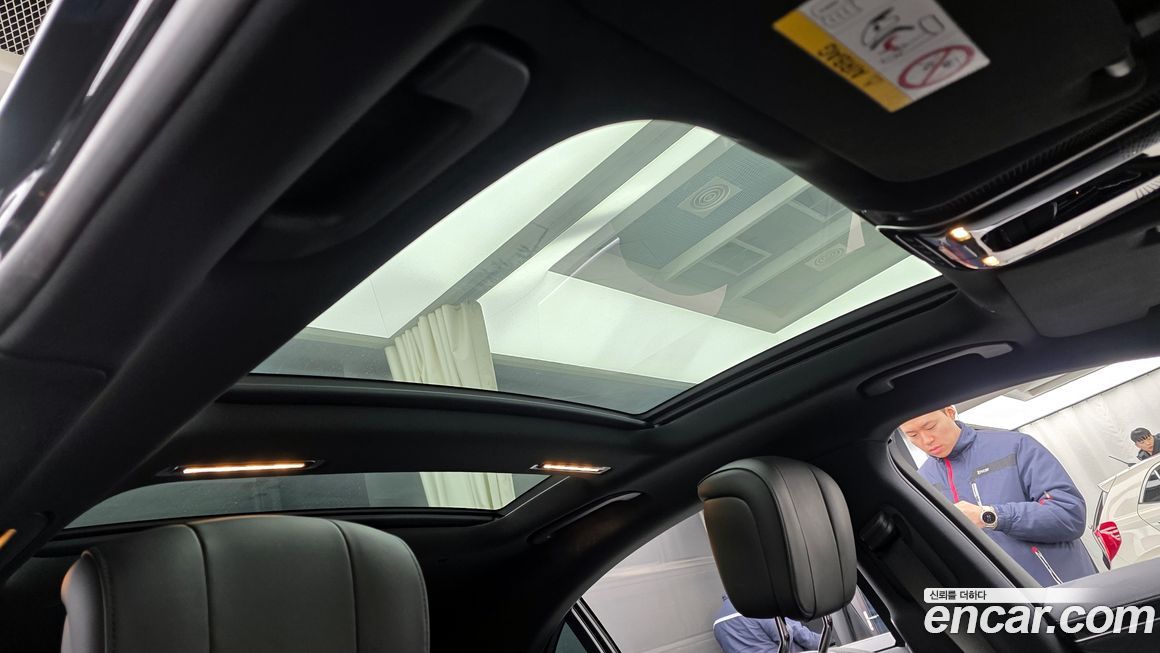 Mercedes-Benz S-Class 2021