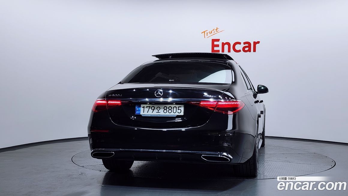 Mercedes-Benz S-Class 2021