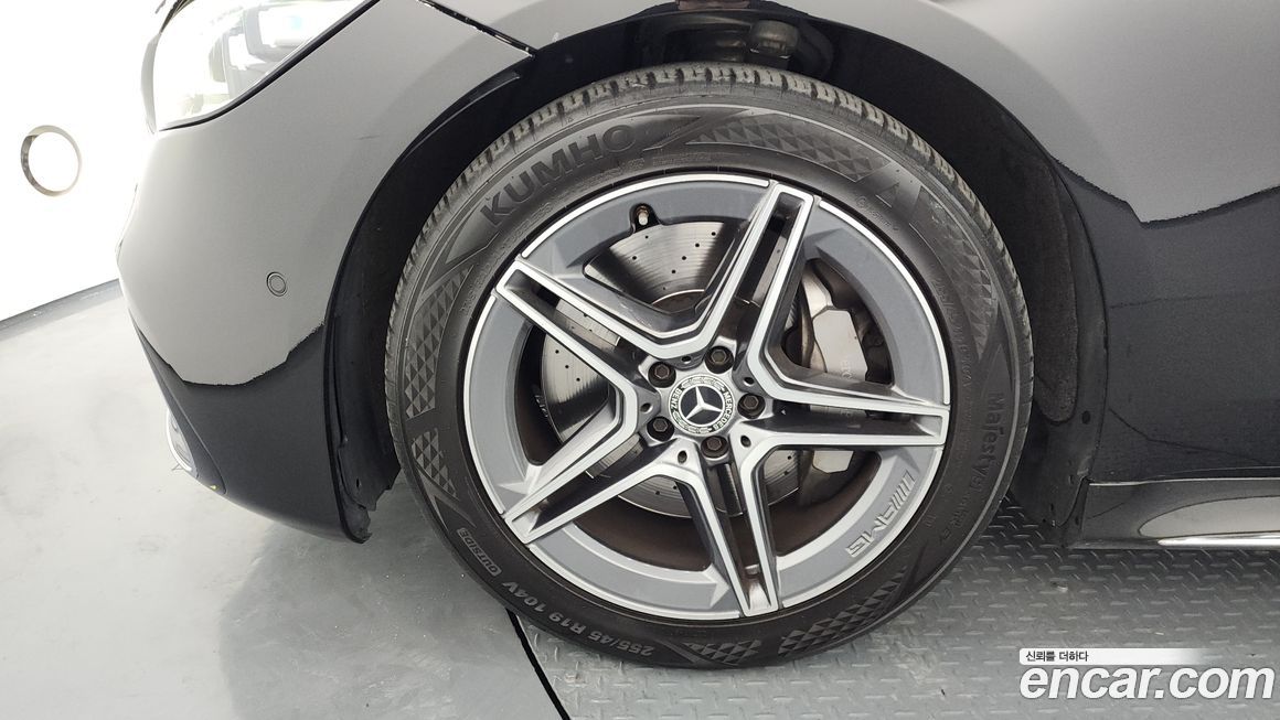 Mercedes-Benz S-Class 2021