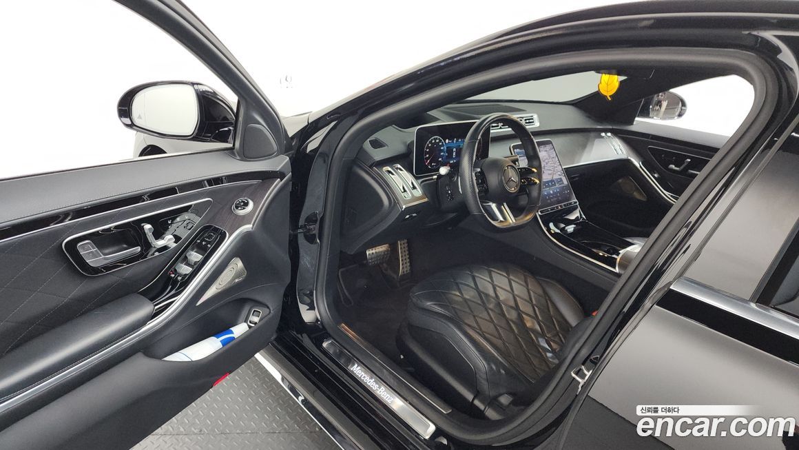 Mercedes-Benz S-Class 2021