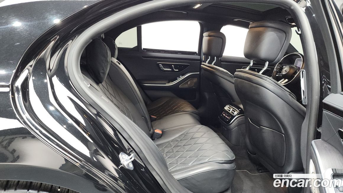 Mercedes-Benz S-Class 2021