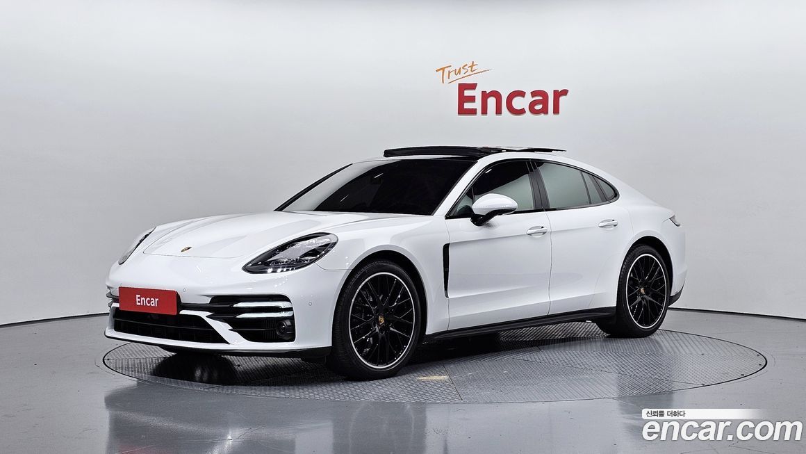 Porsche Panamera 2022