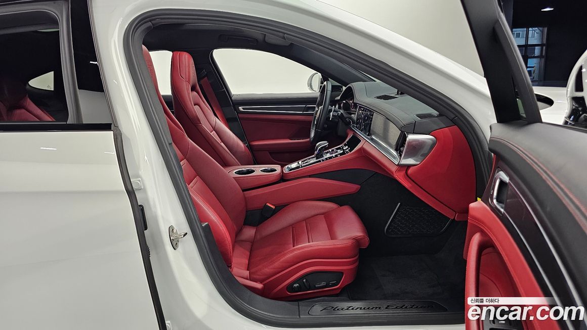 Porsche Panamera 2022