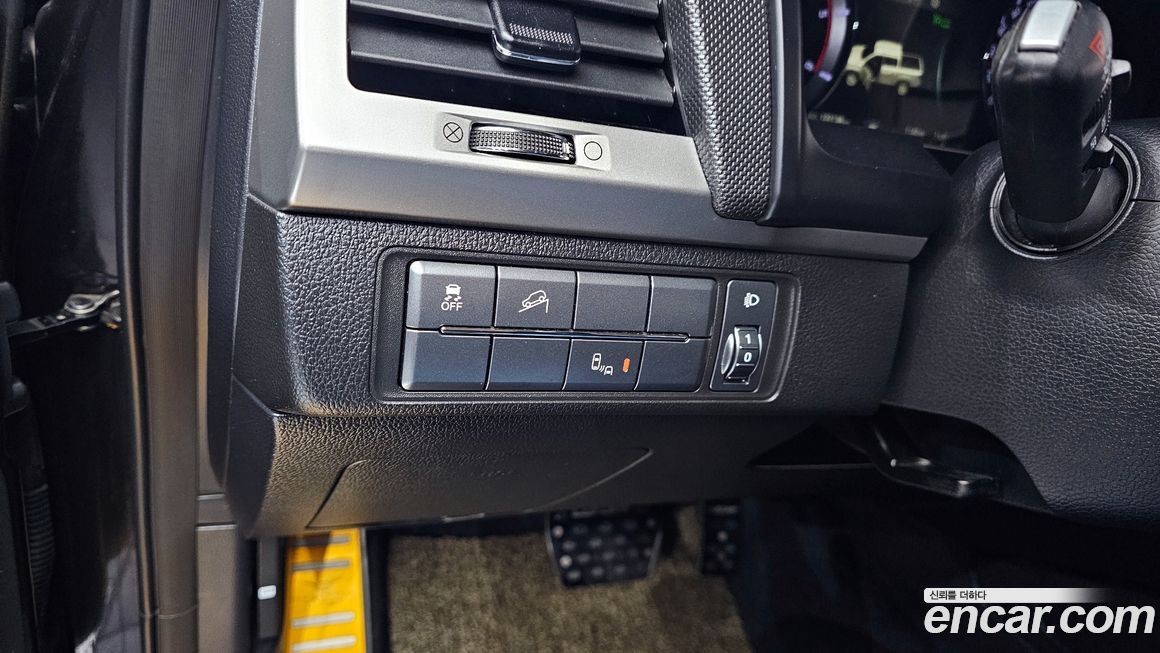 KG_Mobility_Ssangyong Rexton 2018