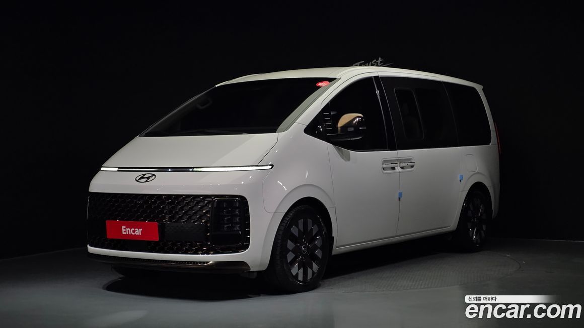 Hyundai Staria 2022