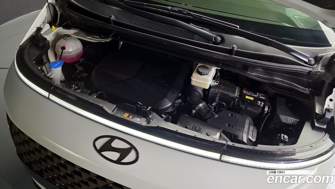 Hyundai Staria 2022