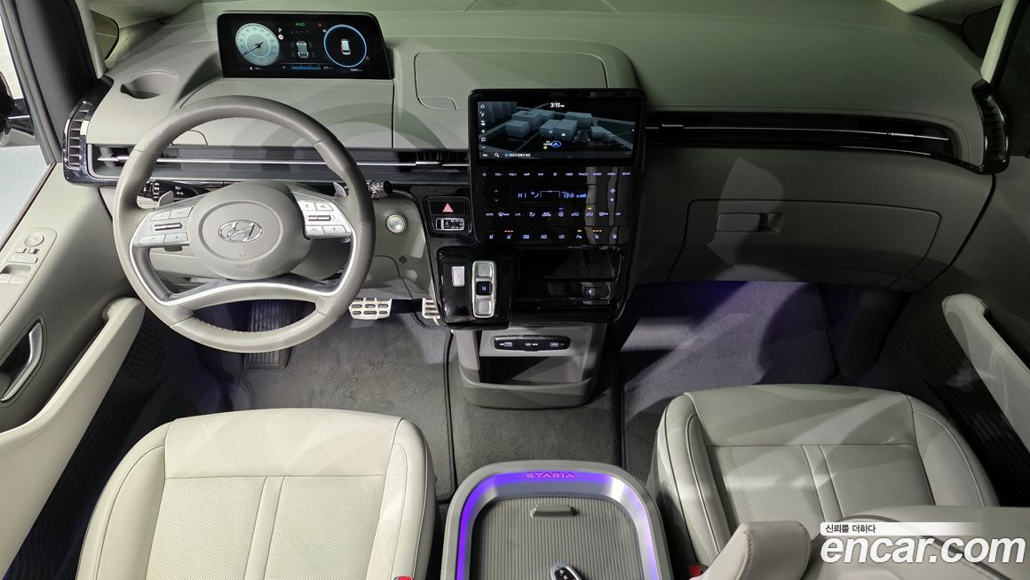 Hyundai Staria 2022