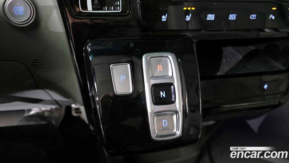 Hyundai Staria 2022