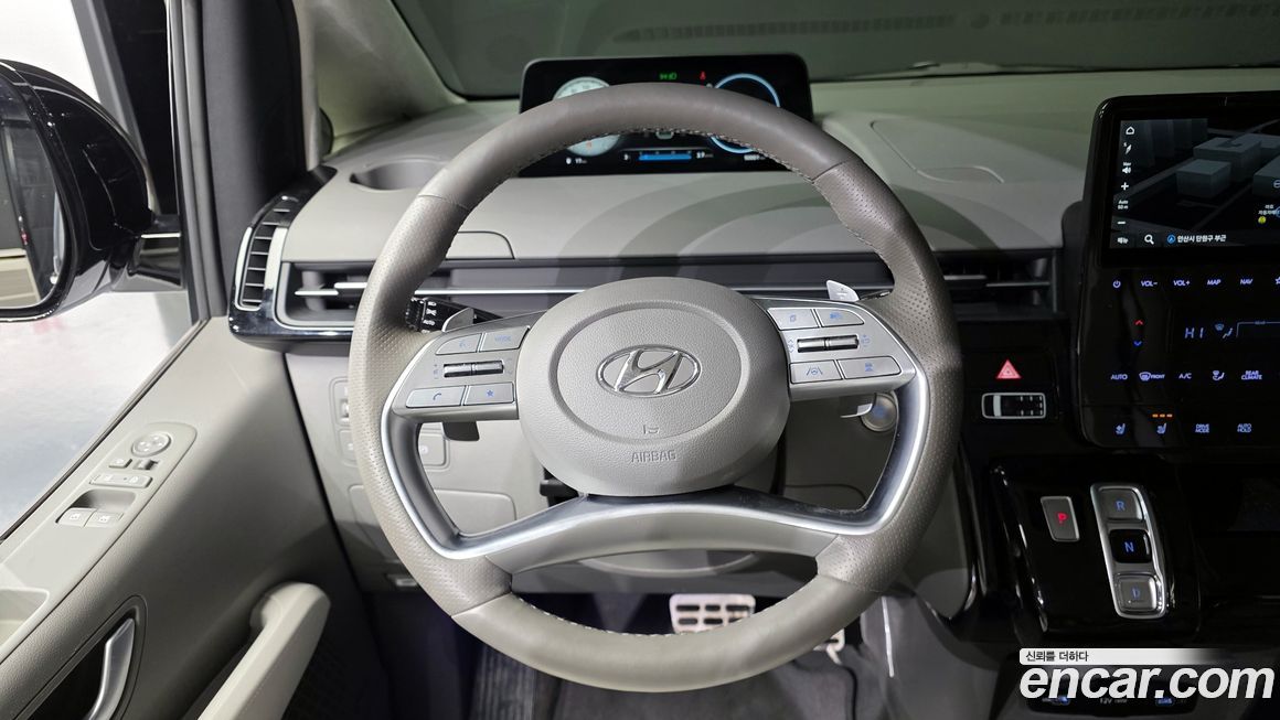 Hyundai Staria 2022