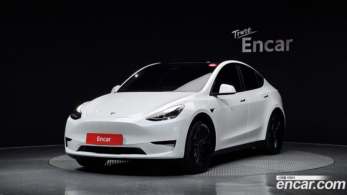 Tesla Model Y 2023