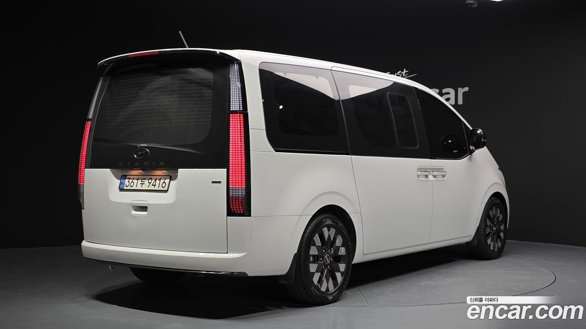 Hyundai Staria 2022