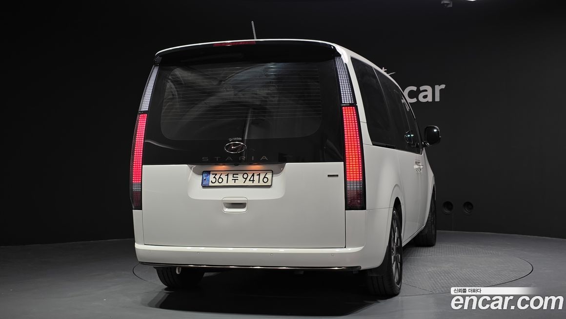 Hyundai Staria 2022