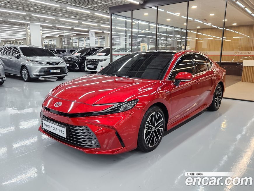 Toyota Camry 2025