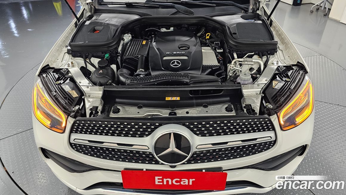 Mercedes-Benz GLC-Class 2023