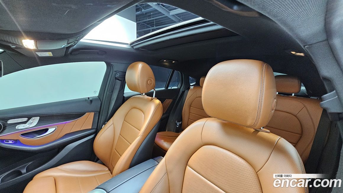 Mercedes-Benz GLC-Class 2023