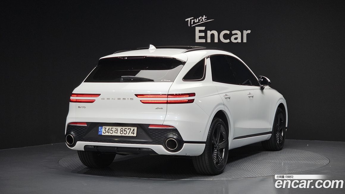 Genesis GV70 2024