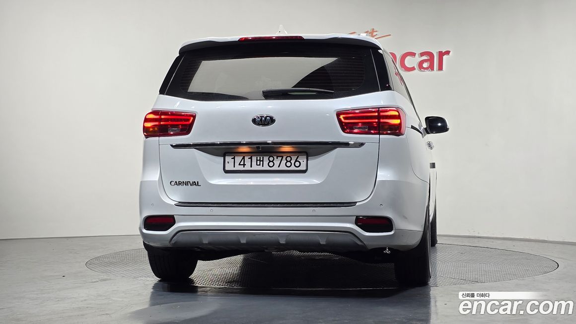 Kia Canival 2020