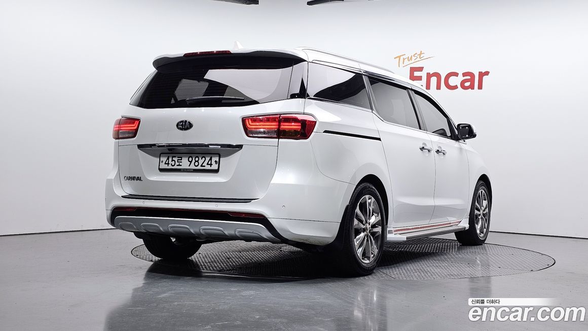 Kia Canival 2016