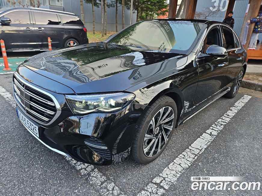 Mercedes-Benz E-Class 2025