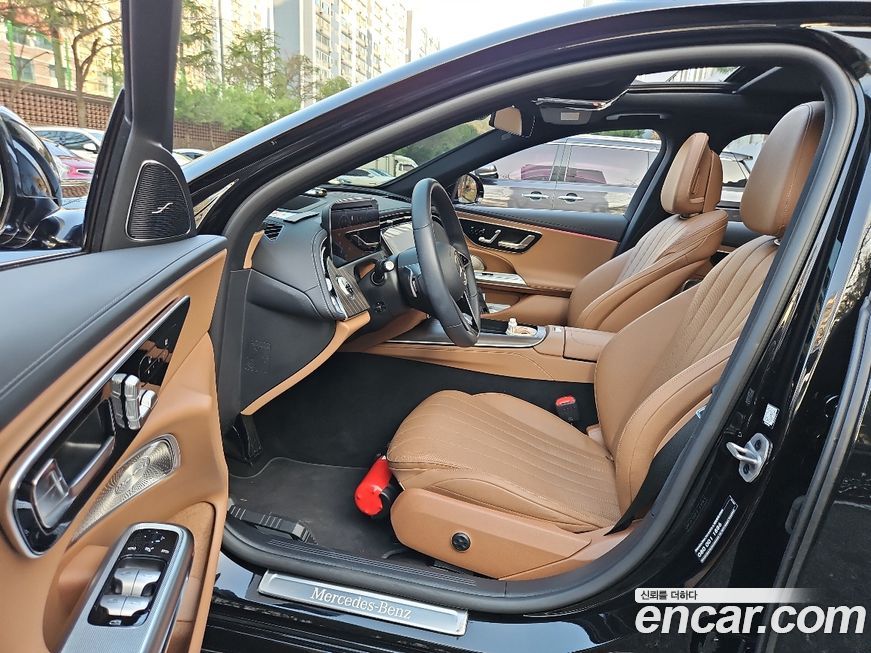 Mercedes-Benz E-Class 2025