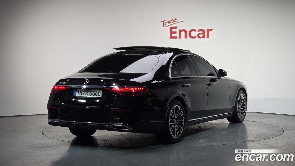 Mercedes-Benz S-Class 2022