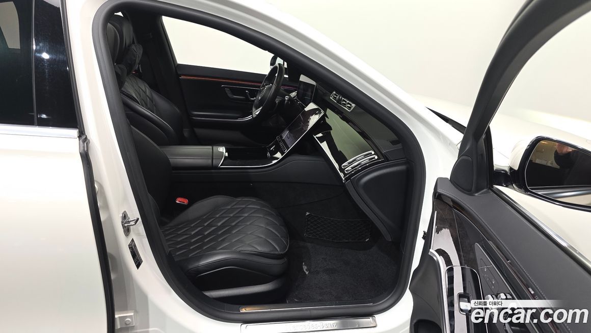 Mercedes-Benz S-Class 2022