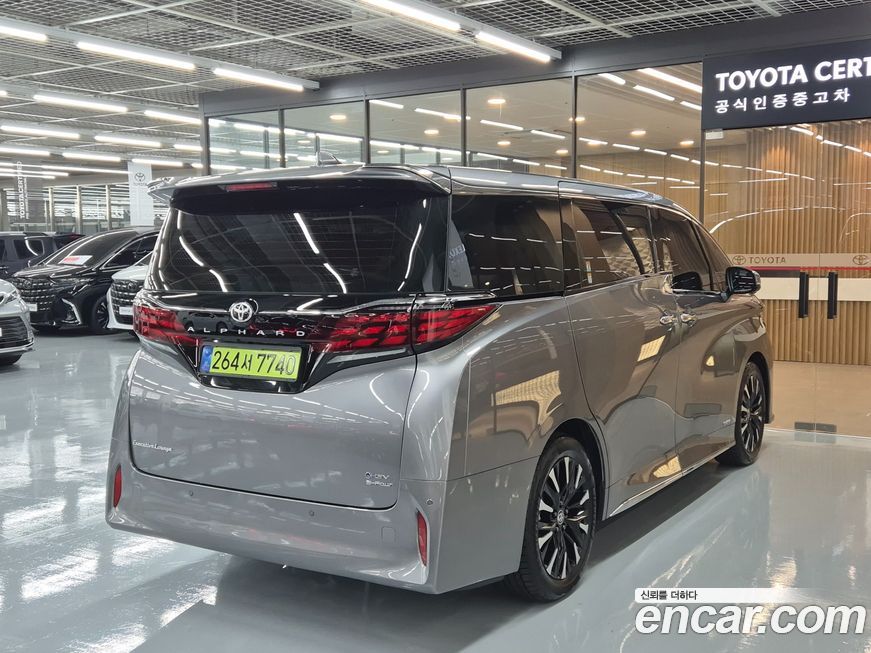 Toyota Alphard 2025