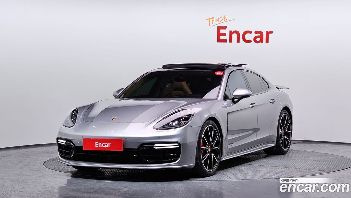 Porsche Panamera 2020