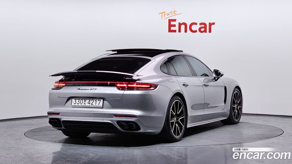 Porsche Panamera 2020