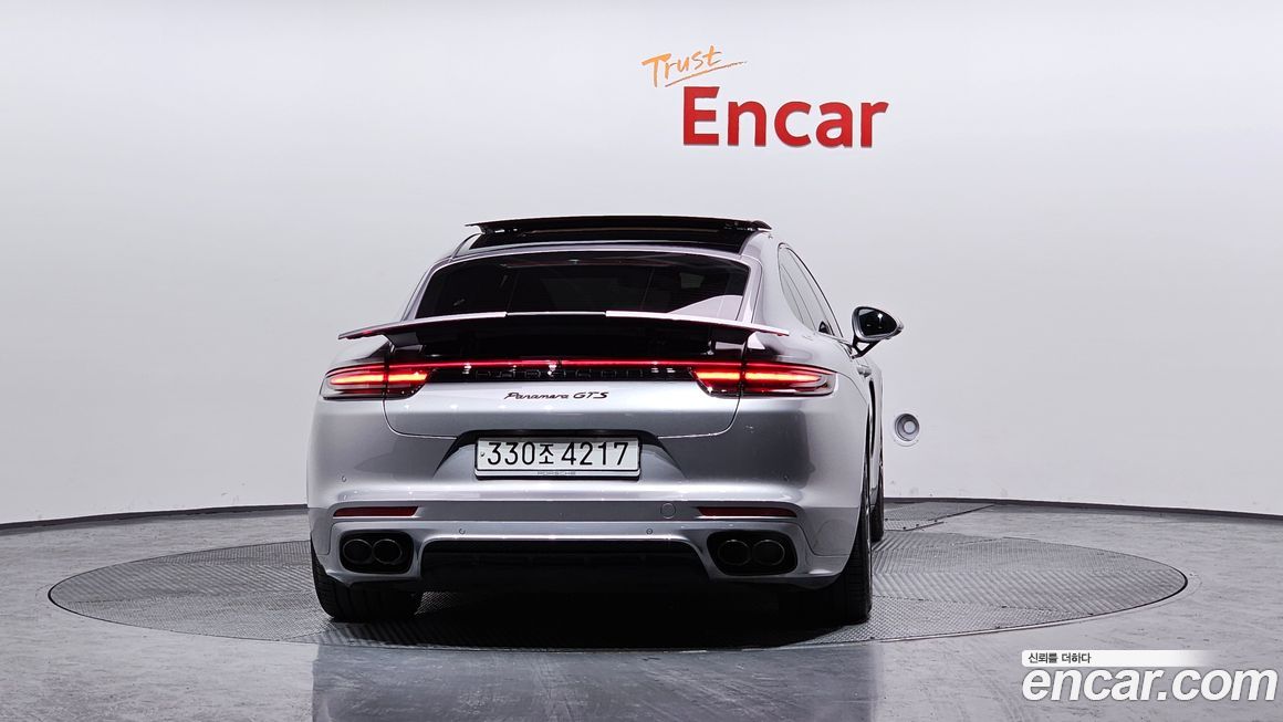 Porsche Panamera 2020