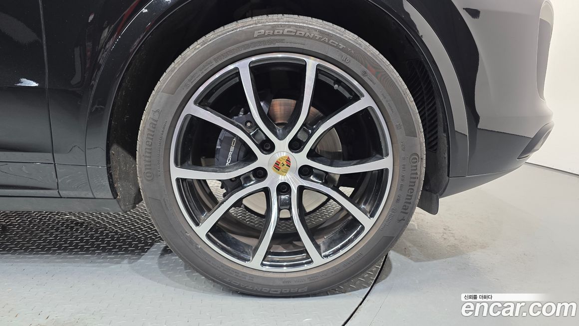 Porsche Cayenne 2023