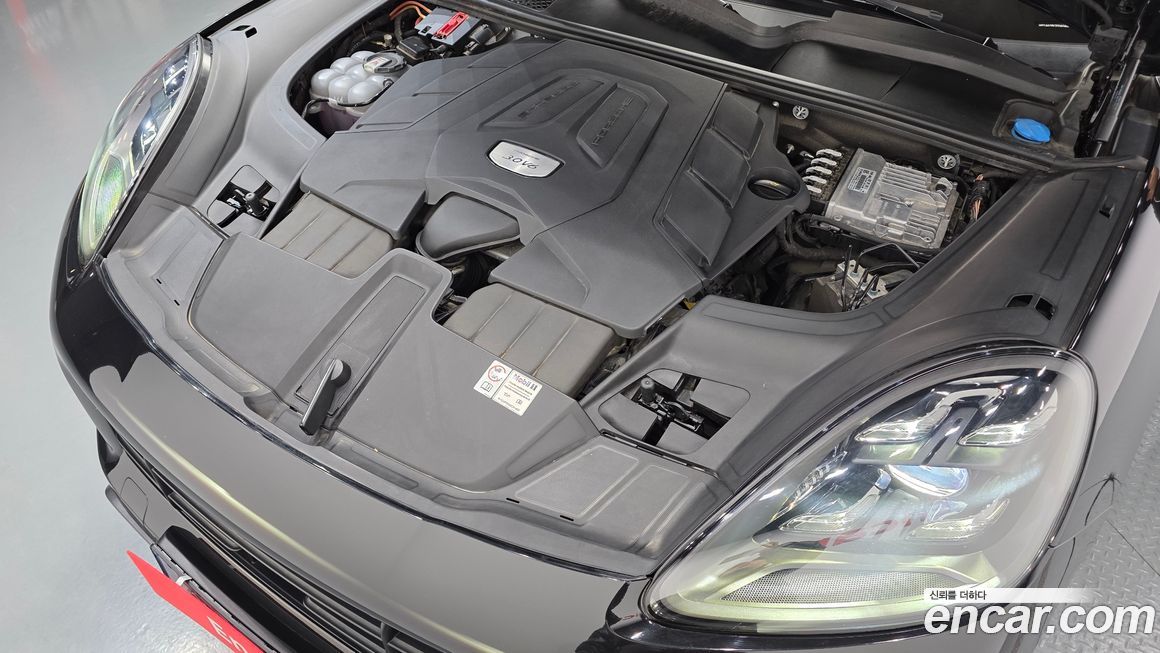 Porsche Cayenne 2023